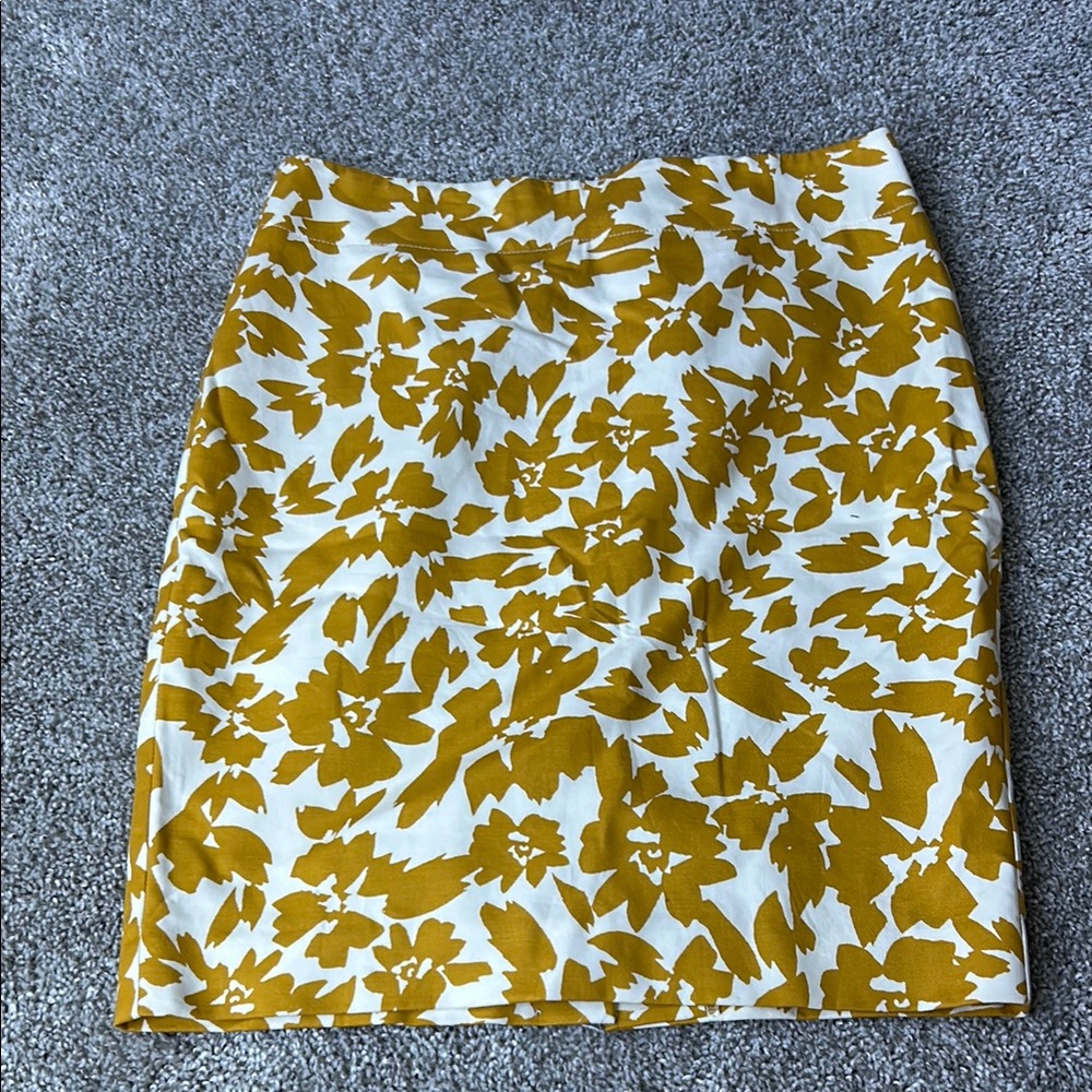 LOFT Yellow Pencil Skirt Knee-Length Casual